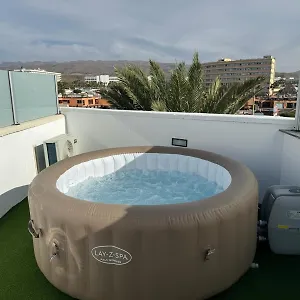 https://apt-blumluxury.in-canary-islands.com
